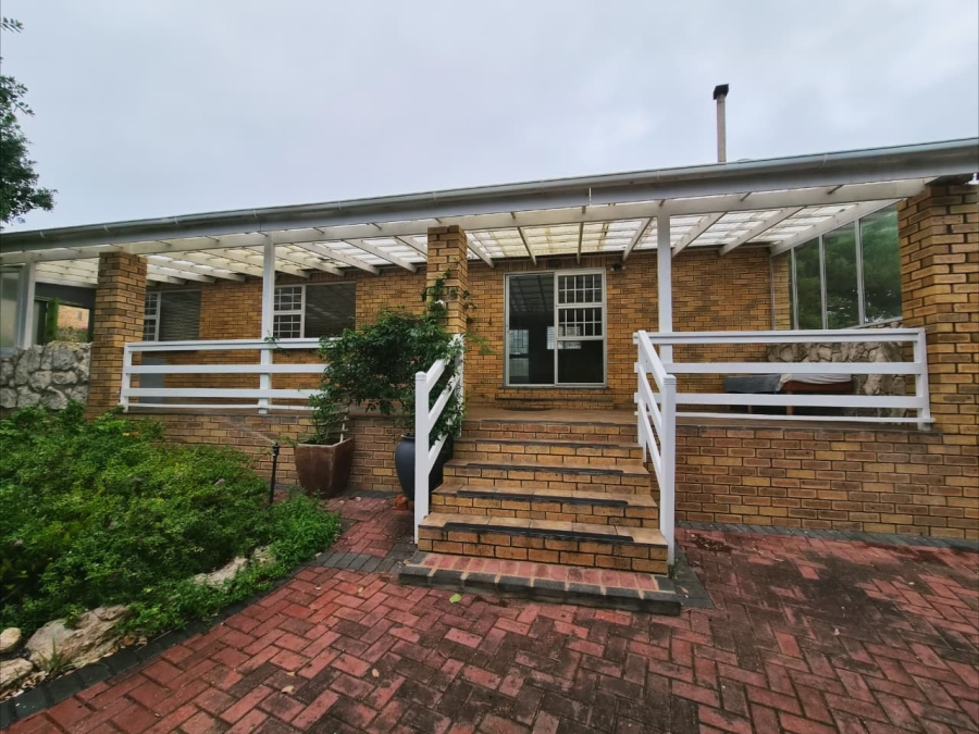 3 Bedroom Property for Sale in Stilbaai Wes Western Cape